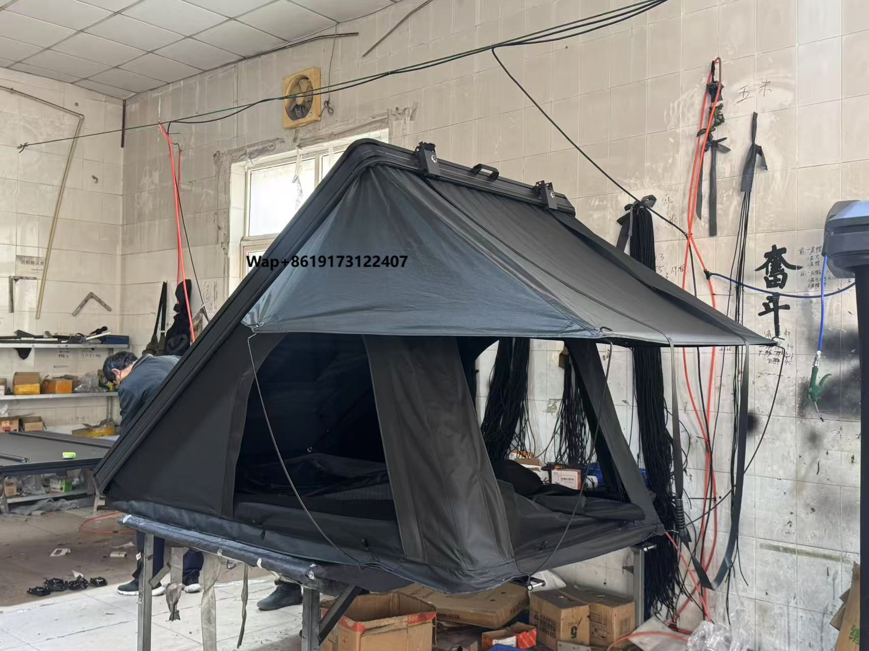 Outdoor Camping Van Tent - 工場カスタム屋外キャンプ用ルーフトップテント SUV・バン用 防水アルミポール 自動組み立て 夏の釣り・ハイキングに最適