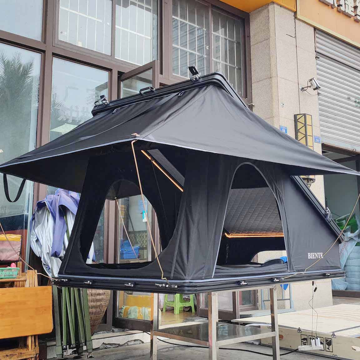 Outdoor Camping Australia - オーストラリア製 三角形アルミハードシェル 四季対応 ルーフトップテント 2-3人用 車載用テント