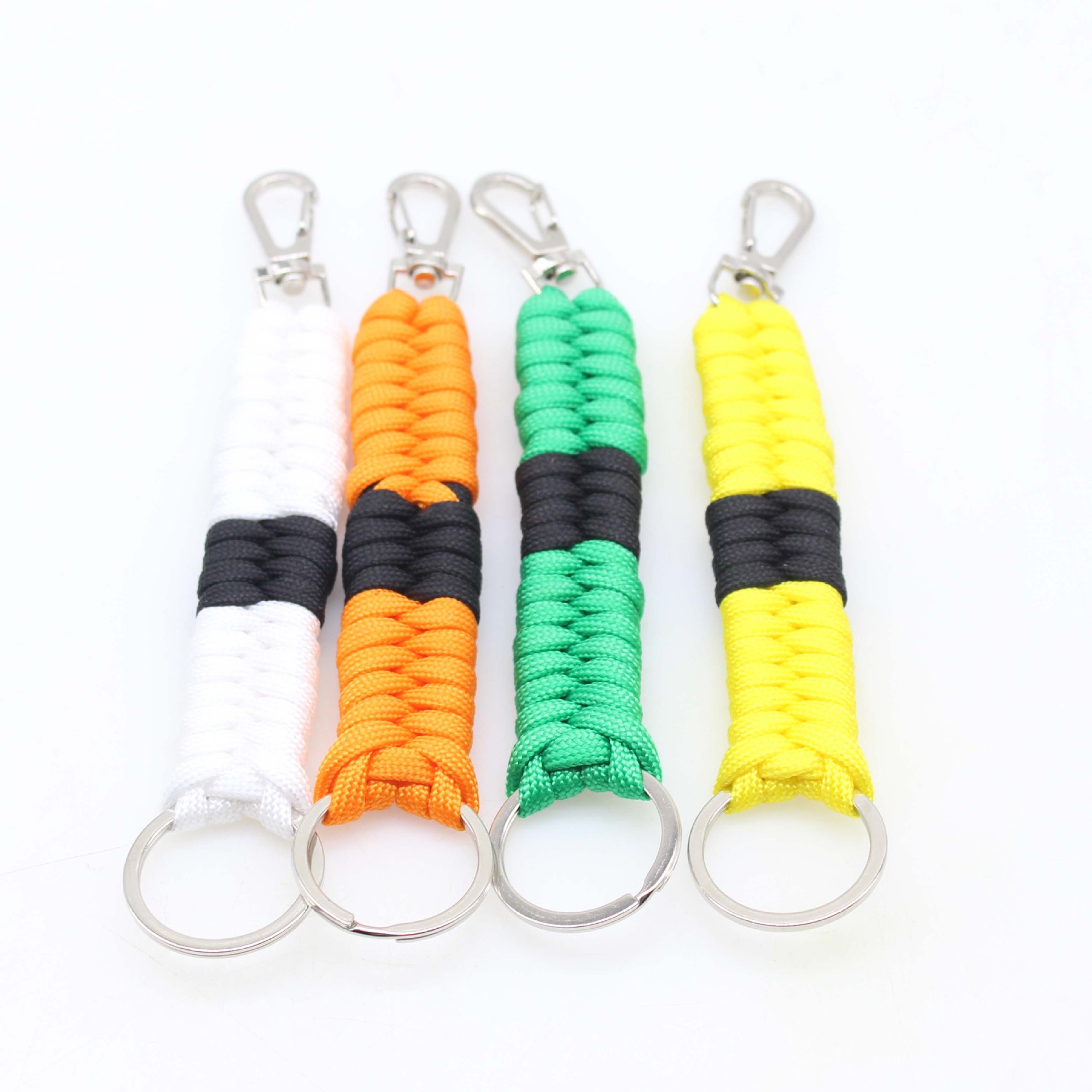 ミリタリーパラコードキーホルダー,7コアロープ,パラシュート - Outdoor Camping Ideas のレビューと価格